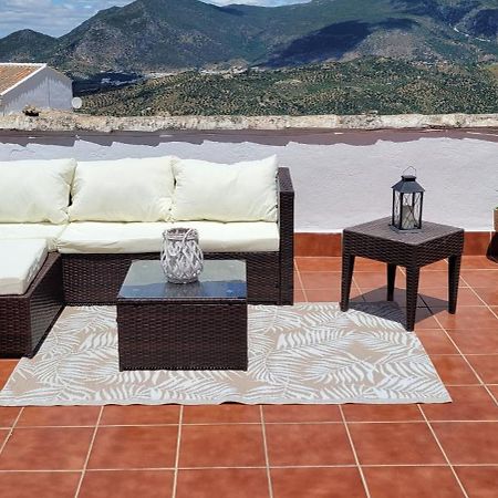 Apartamentos Mirador En La Plaza De Zahara Zahara De La Sierra Esterno foto