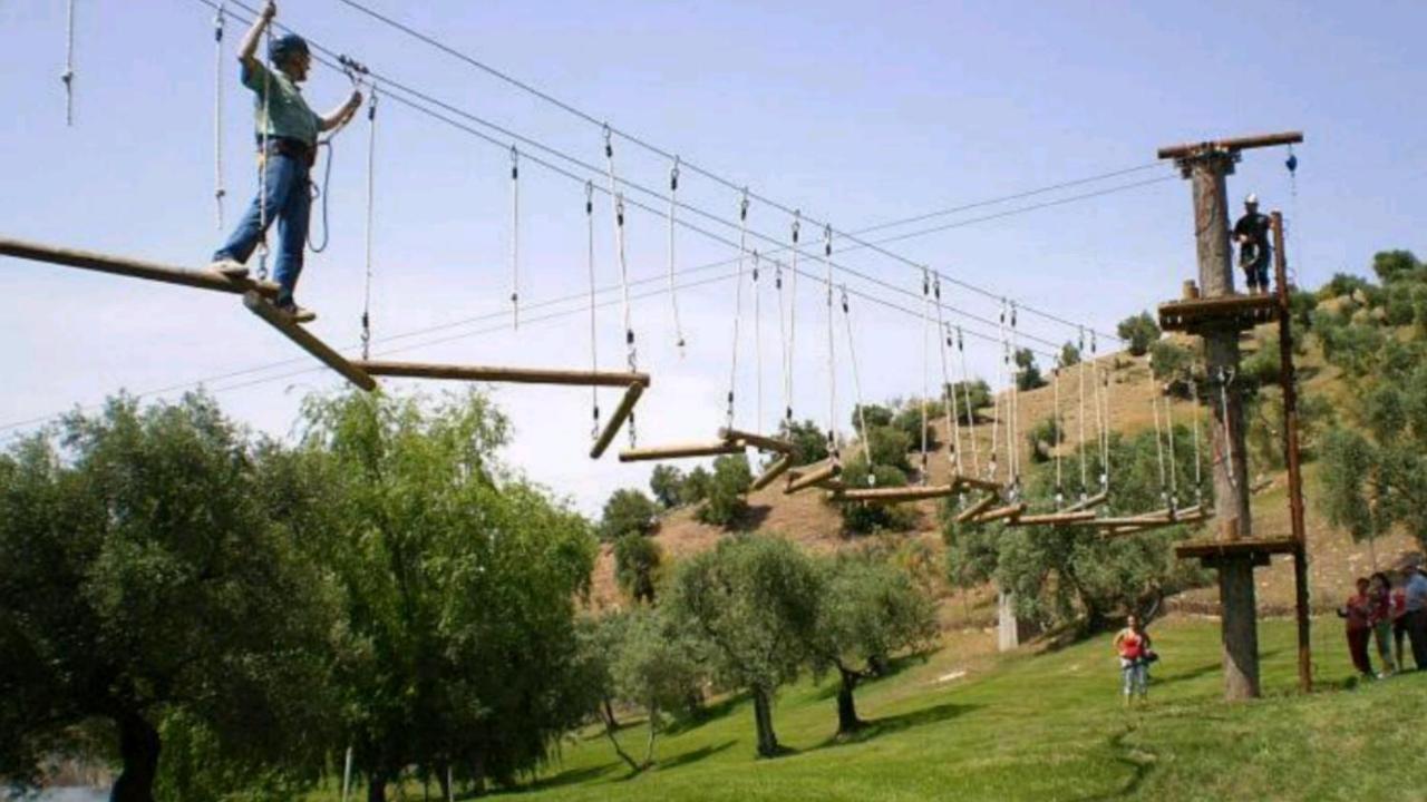 Apartamentos Mirador En La Plaza De Zahara Zahara De La Sierra Esterno foto